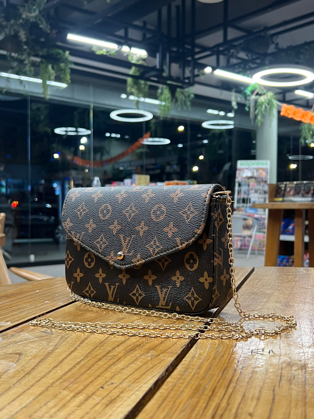 Sac Louis Vuitton Et Porte-monnaie Style Élégant (Sac + Porte-monnaie) LV-1015