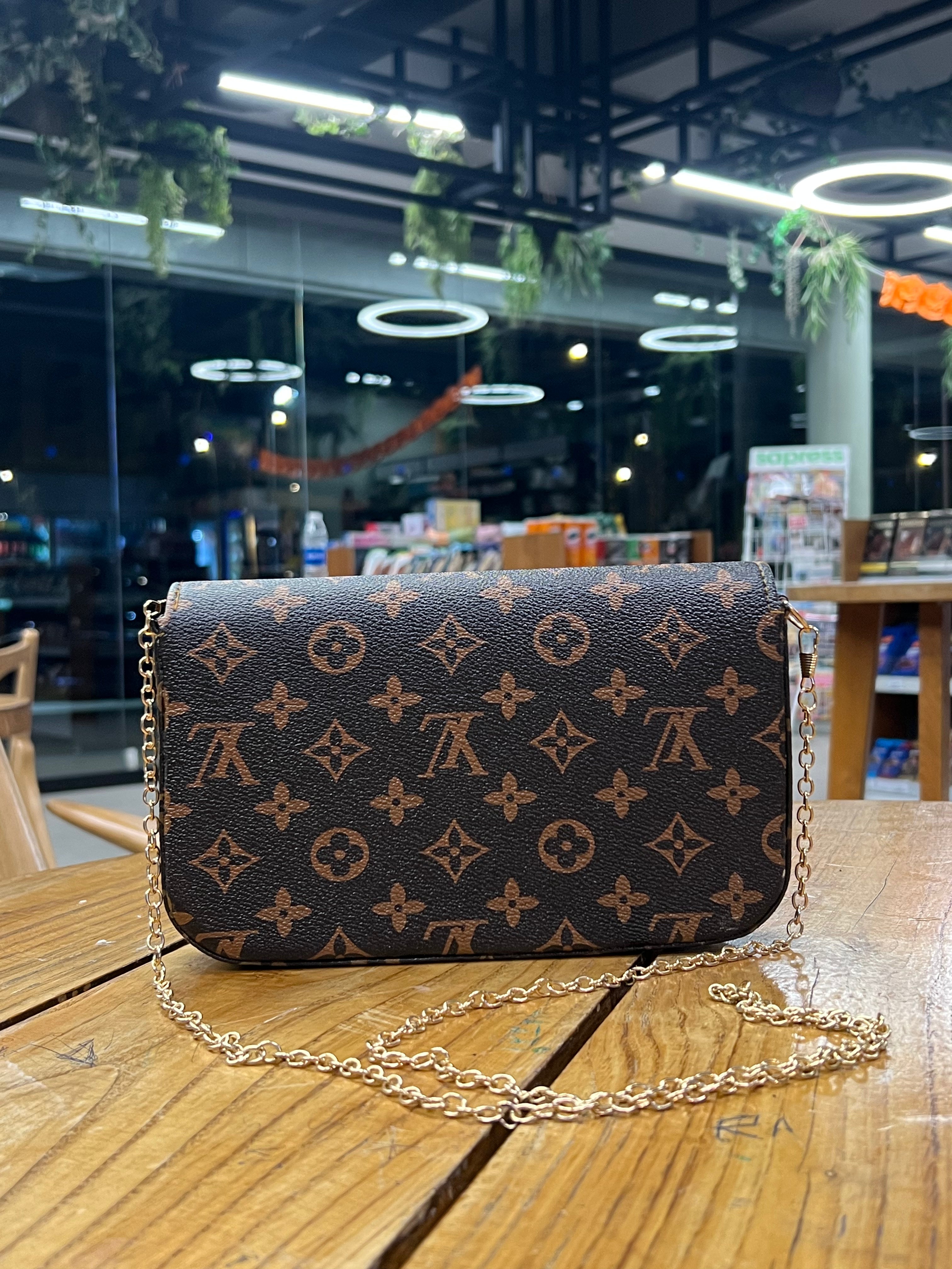 Sac Louis Vuitton Et Porte-monnaie Style Élégant (Sac + Porte-monnaie) LV-1015