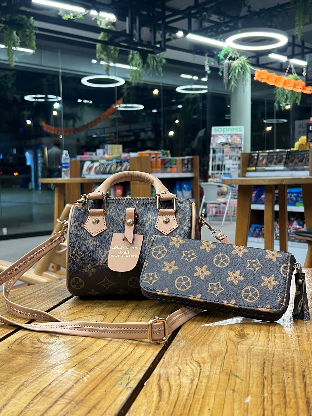 Sac Louis Vuitton Et Porte-monnaie Style Élégant (Sac + Porte-monnaie) LV-1016